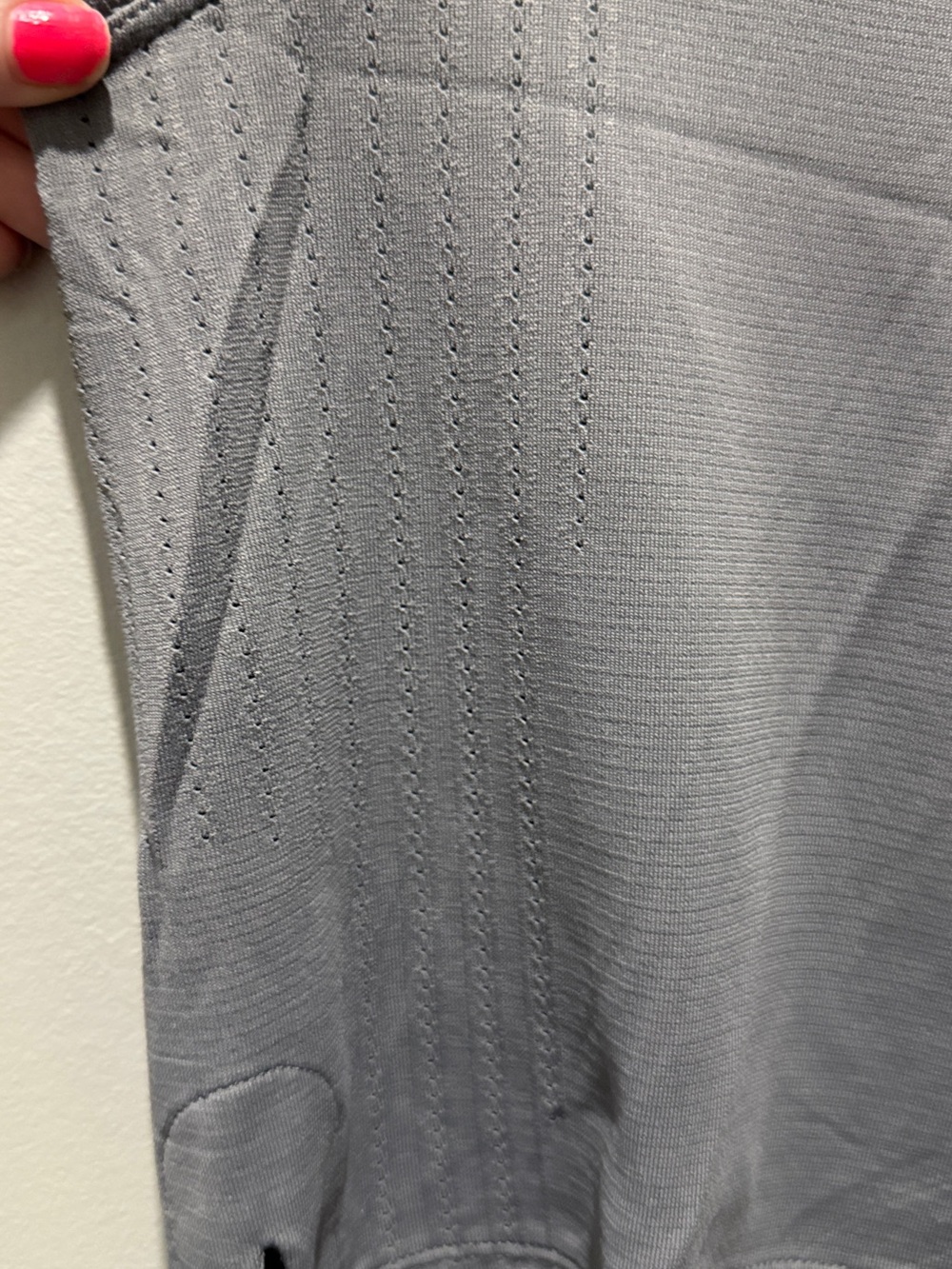 Lululemon Swiftly Breathe Crop Tank
Chicago / Grey Sage - Picture 6 of 6